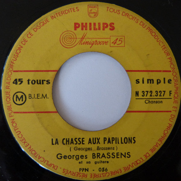 Georges Brassens Et Sa Guitare* : Le Gorille  / La Chasse Aux Papillons (7", Single)